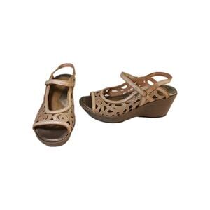 Naot Deluxe Wedge Sandals Women's Size 8 US 39 EU Gold Beige Leather NEW